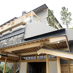 传统日式旅馆 Gora Hanaougi Madoka No Mori